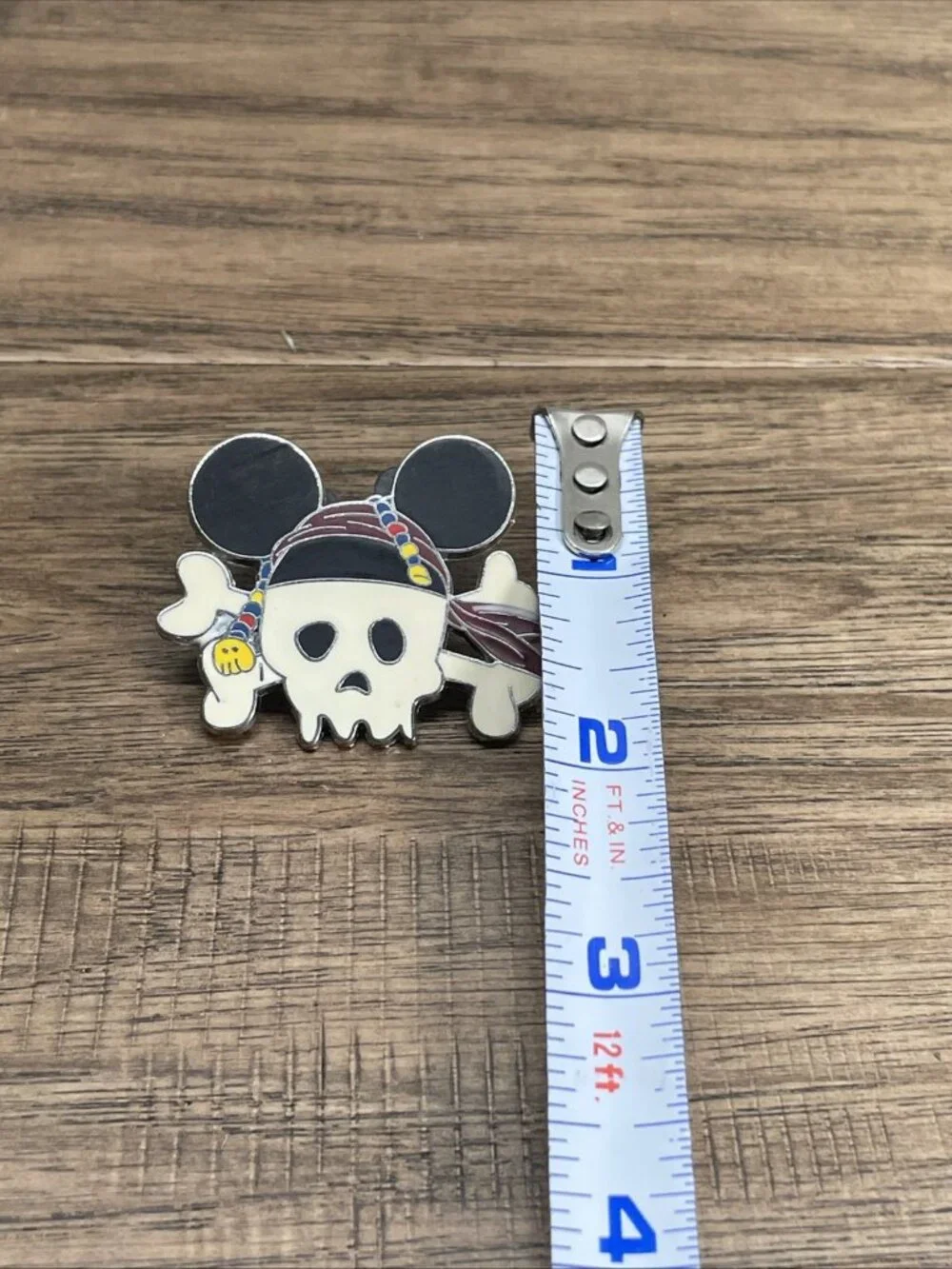 Disney Pin Trading 2008 Pirate's of the Caribbean Skull Mouse Ears KG JD